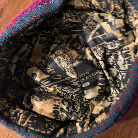 Colorful Patterned Women's Hat - Picture 5 of 6